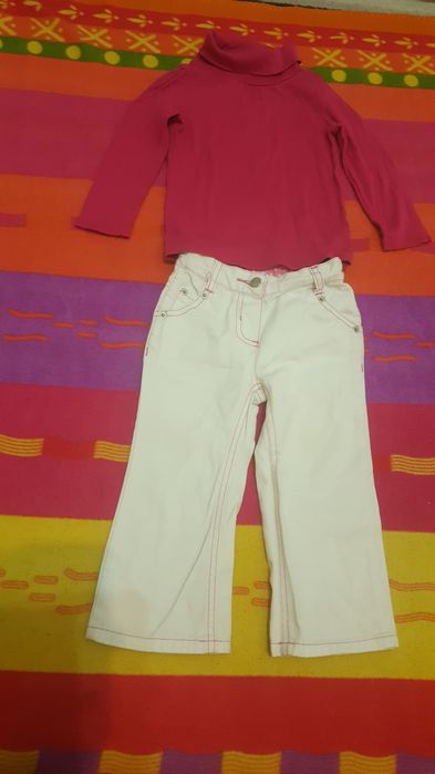 Zestaw ubranek różowy golf i białe jeansy rozm. 86