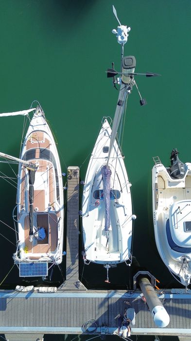 Veleiro Jeanneau One Design 24 – Equipado e Pronto a Navegar!