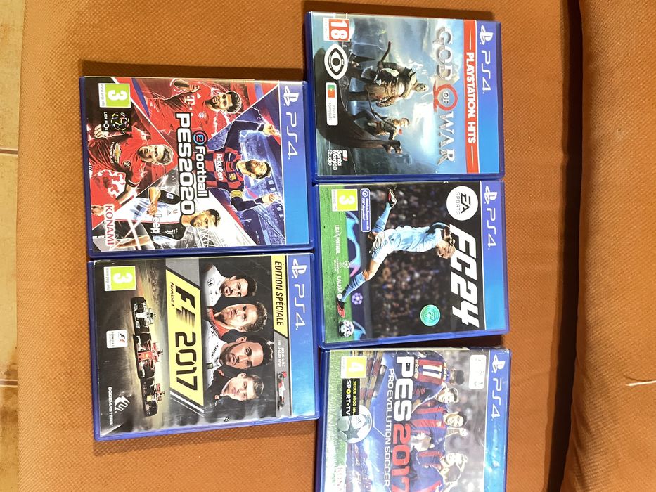PlayStation 4 (5 games | 2 controllers)64553067340547122