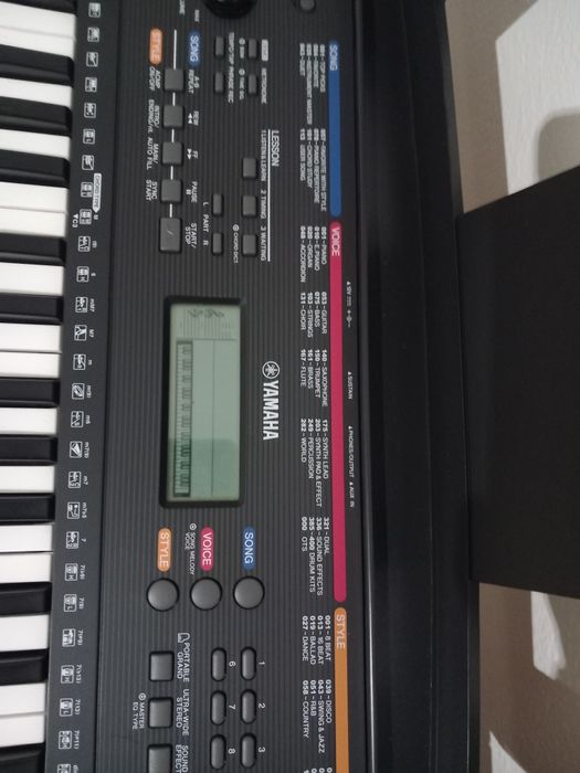 Piano (digital keyboard)