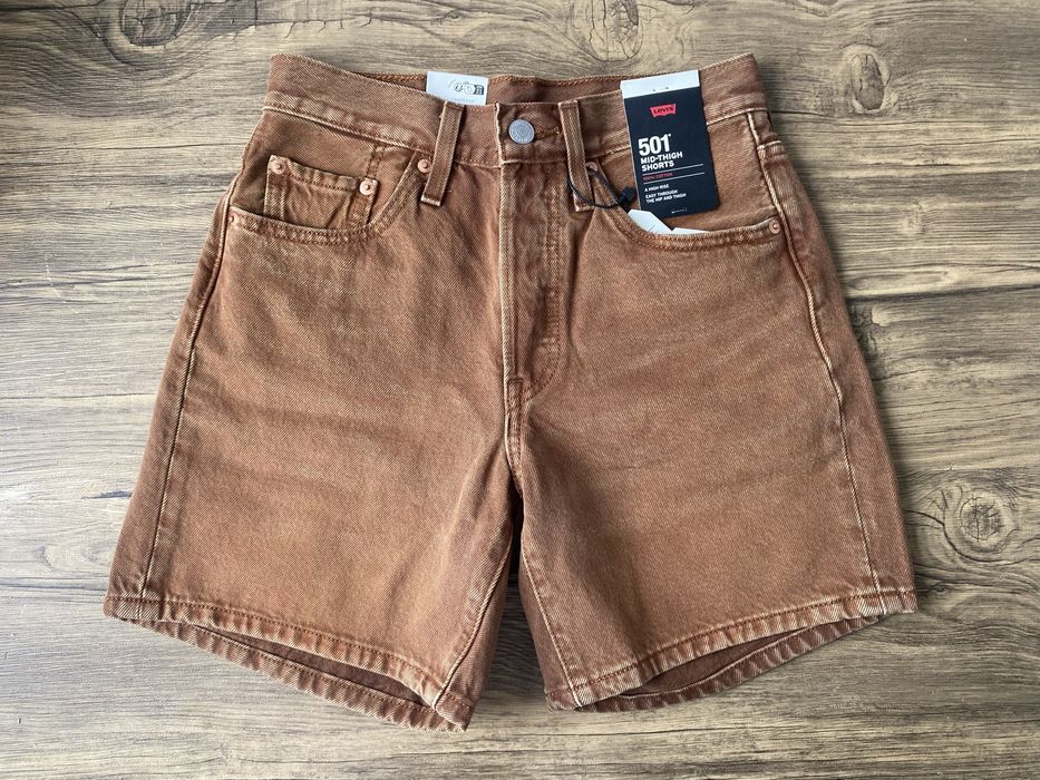 Жіночі шорти Levis, коричневі, 24 розмір
