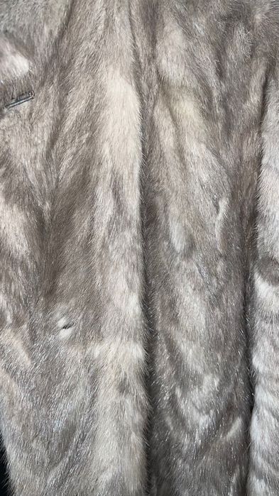 Натуральна хутряна шуба Pugare PÄLS (Швеція), сіра, довга