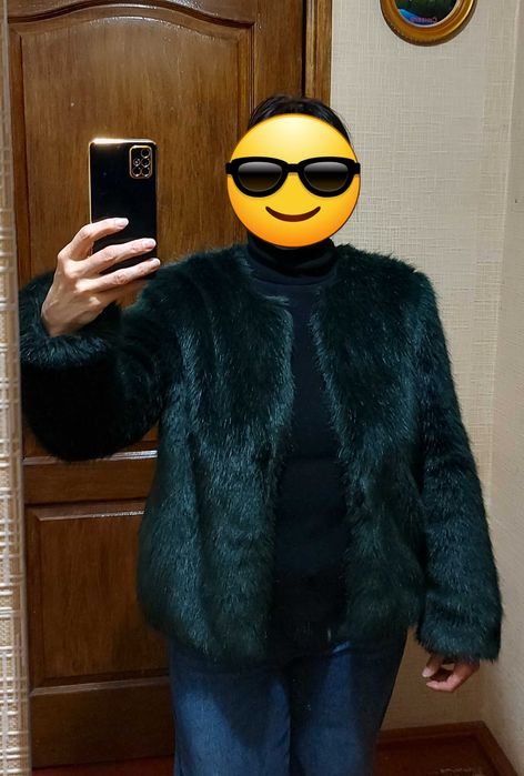 Коротка шубка з штучного хутра