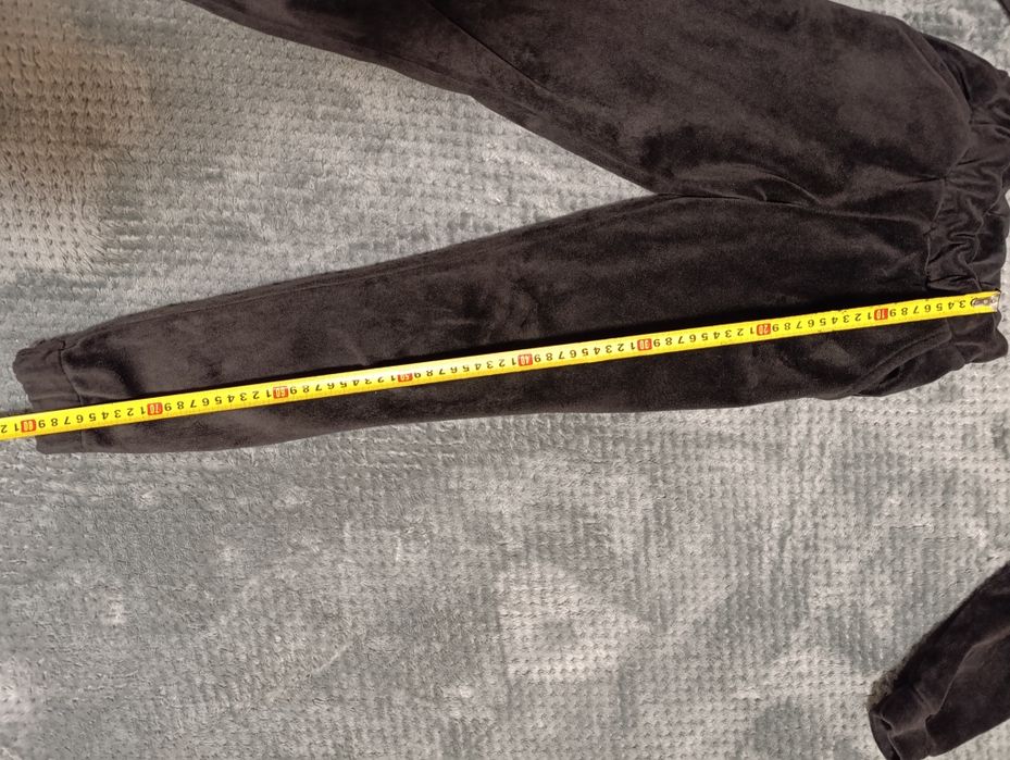 Дитячий спортивний костюм для дівчинки