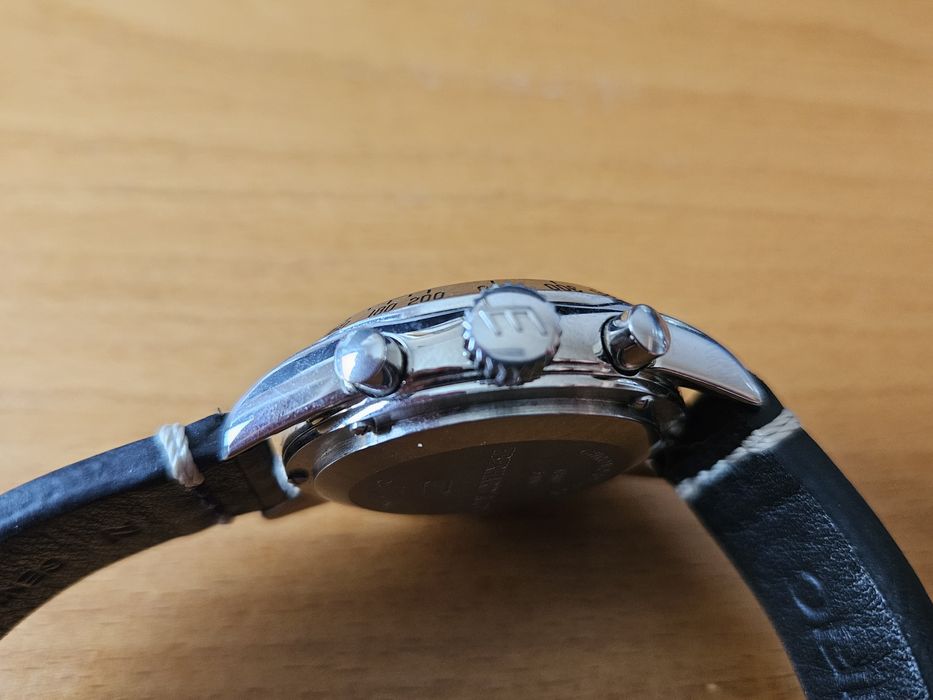 Eberhard Champion Chronograf jak speedmaster