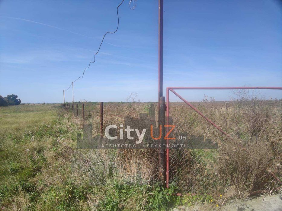 Продається комерційне приміщення