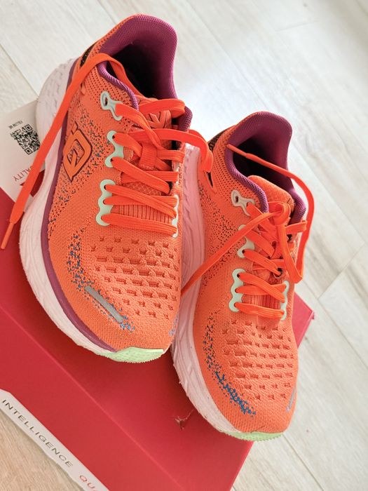 Buty sportowe r. 36