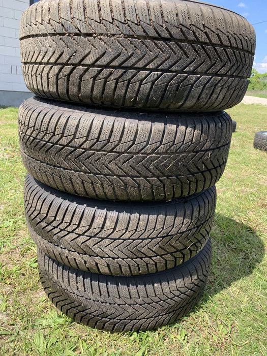 4*108, 215/60 R16