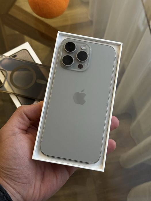 Apple Iphone 15 pro max 256, стан нового