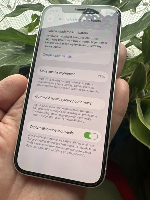Apple iPhone 12 biały
