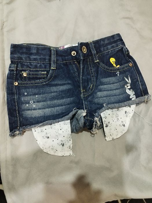 Безкоштовно речі на дівчинку