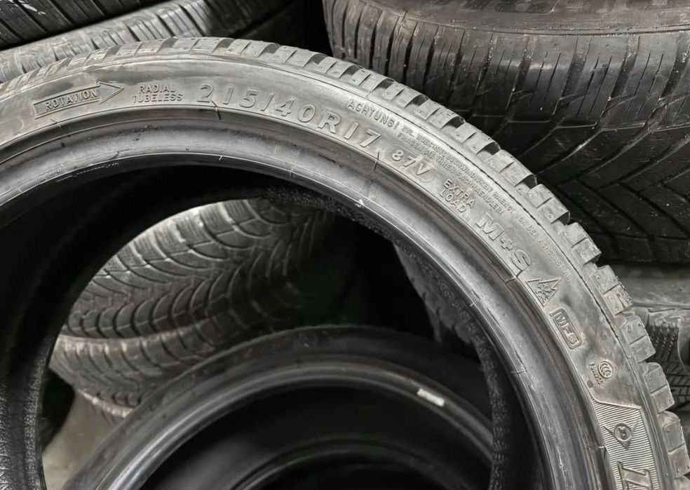 2x Dunlop 215 40 r.17, 2023, 6,9 mm
