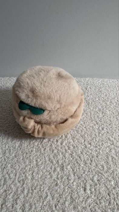 Nowe skladane mieciutkie nauszniki bezowe