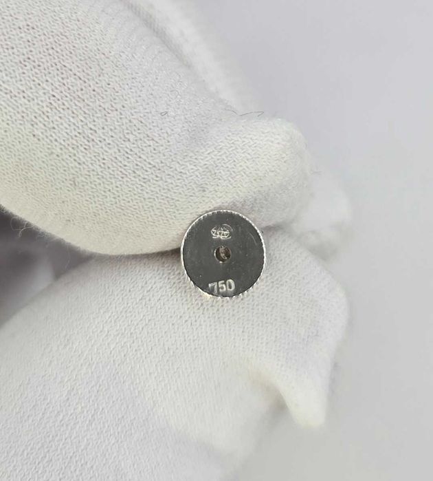 Бриллиантовые пусеты с изумрудами