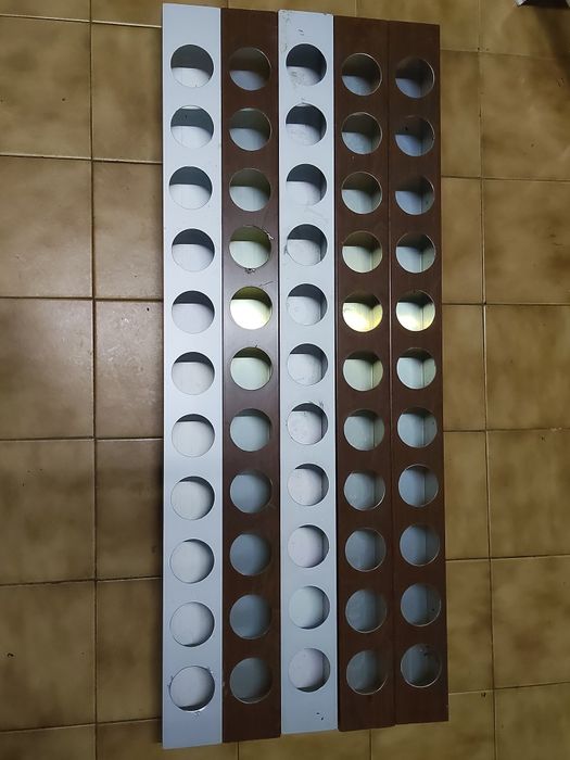 Vendo 5 suportes de metro de finos.