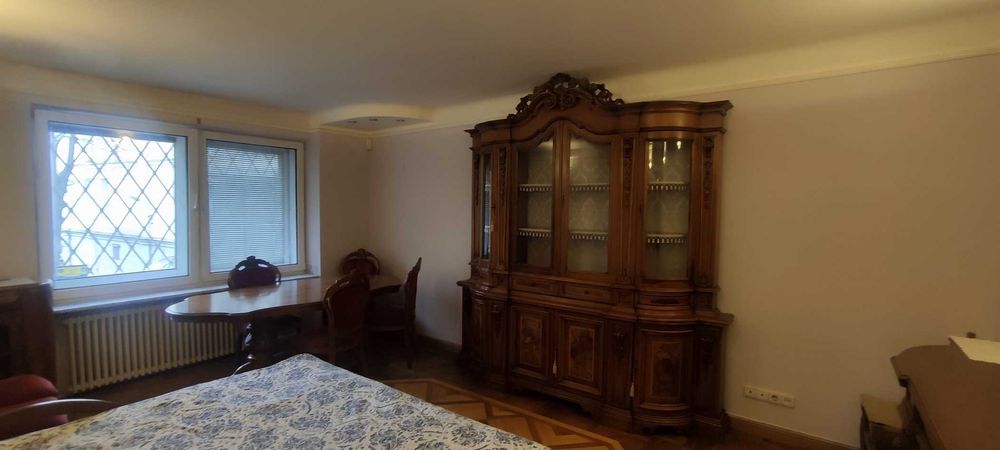 Центр, метро Золоті ворота, Львівська площа , Бульварно-Кудрявська  6.