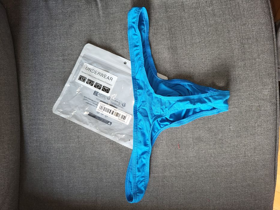 Super wygodne seksi stringi z kieszonką
