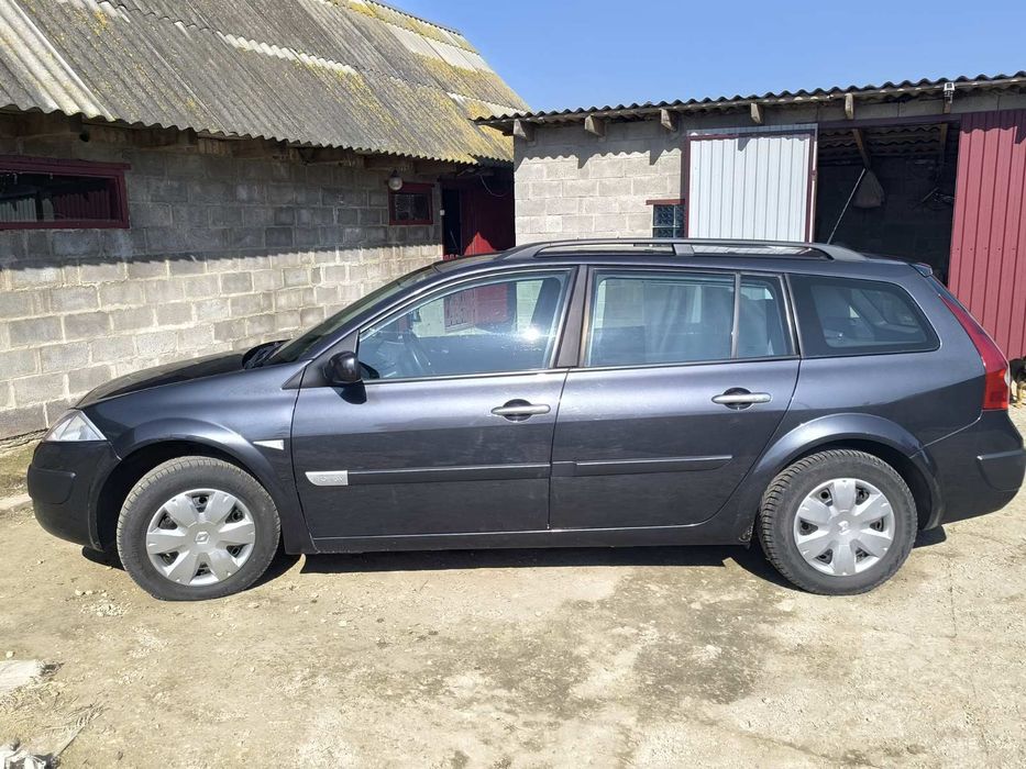Продам власний автомобіль Рено Меган2
