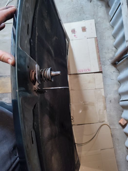 Капот волга , газ 3110