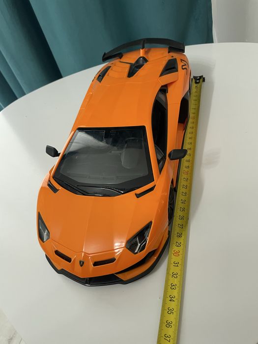 Duży Samochód Lamborghini Aventador SVJ