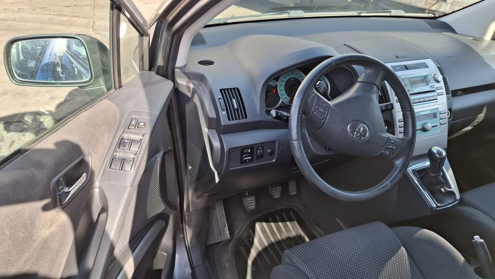 Toyota Corolla verso 2008