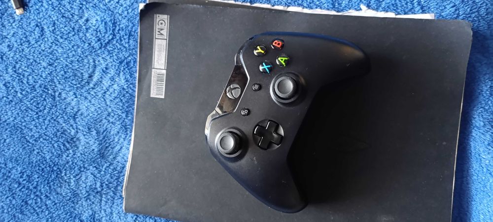 Xbox One 500gb com comando