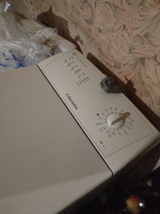 Продаю стиральную машину