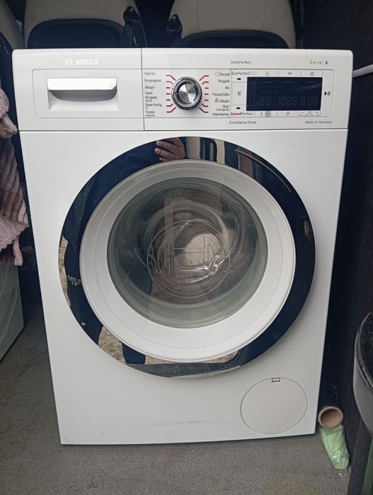 Продам пралку Bosch 8 seria
