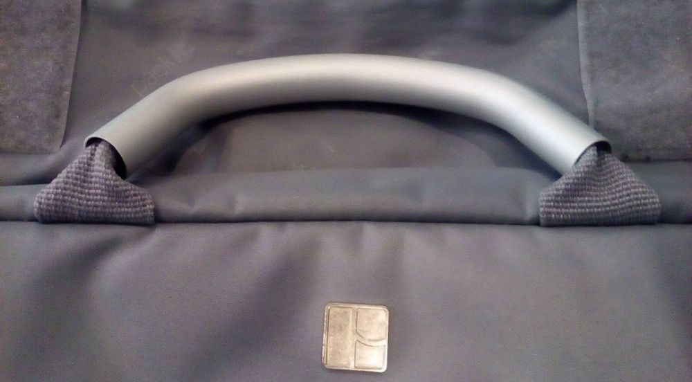 Mala acolchoada para escritório e transporte de portáteis