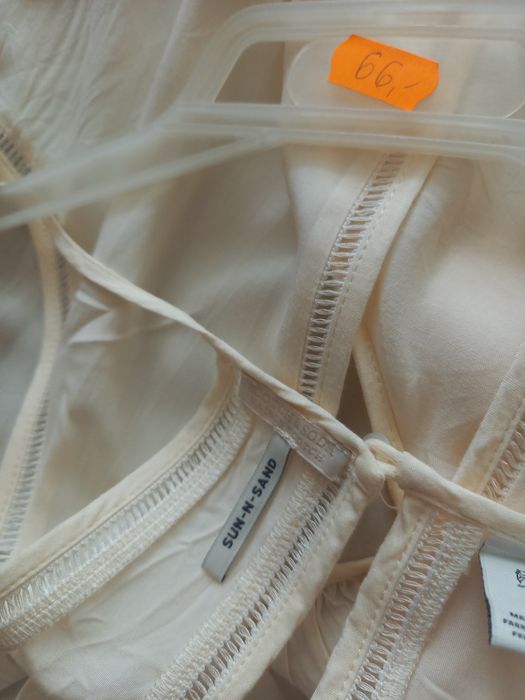 Sukienka kopertowa ecru firmy SUN-N-SAND rozmiar M