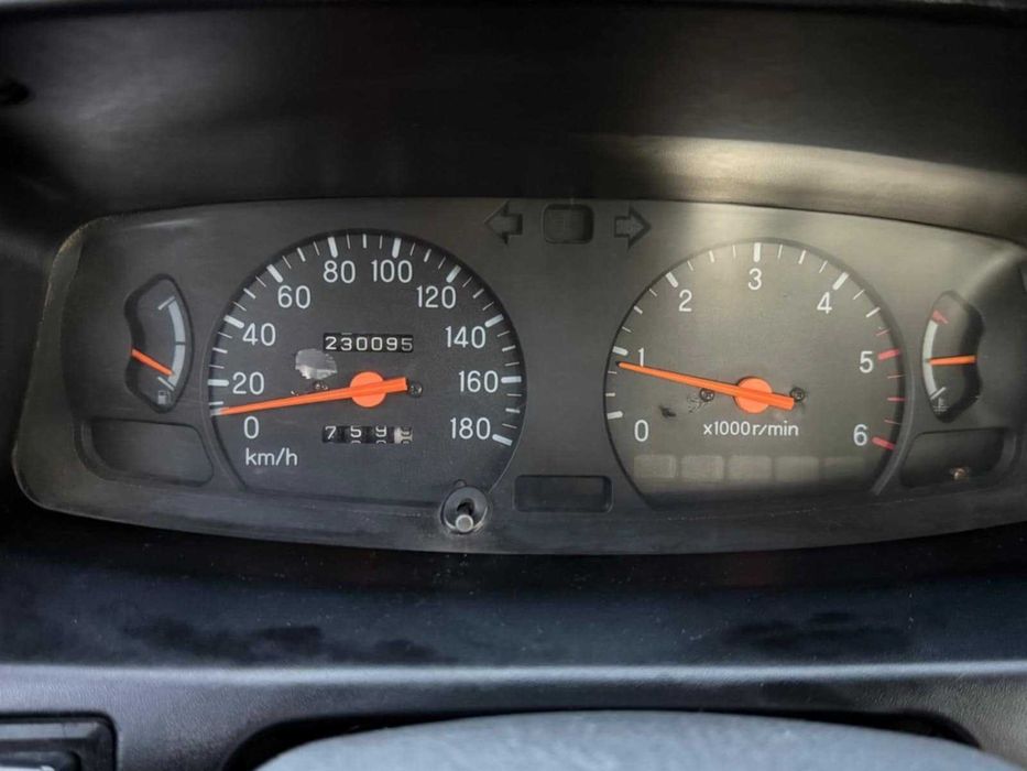 Mitsubishi L200 4x4 2.5TD 4x4 1999/01 230.000KM LER DESCRIÇÃO