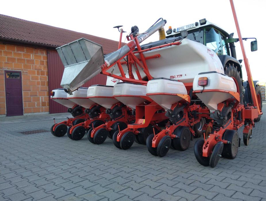 Kuhn Maxima 2TS  Siewnik do Kukurydzy