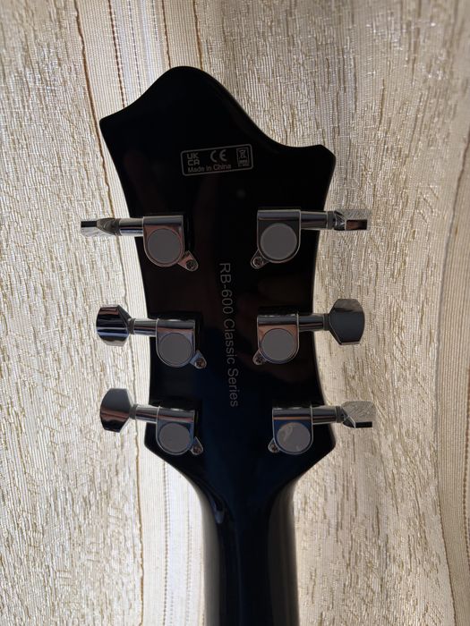 Guitarra Harley Benton RB 600