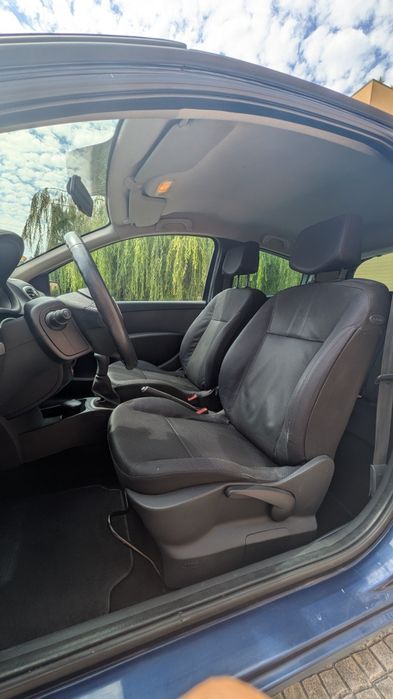 Renault Clio — fotografia 7