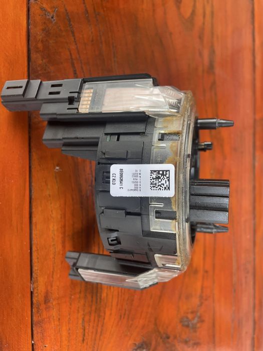 Підкермовий шлейф 8E0953541C