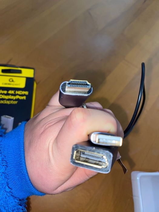 Cabo HDMI - DisplayPort e usb