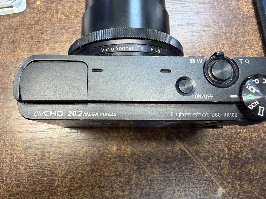 777/ aparat Sony DSC-RX100 20.2MPX