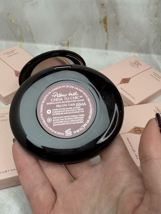 Румʼяна Charlotte Tilbury Pillow Talk