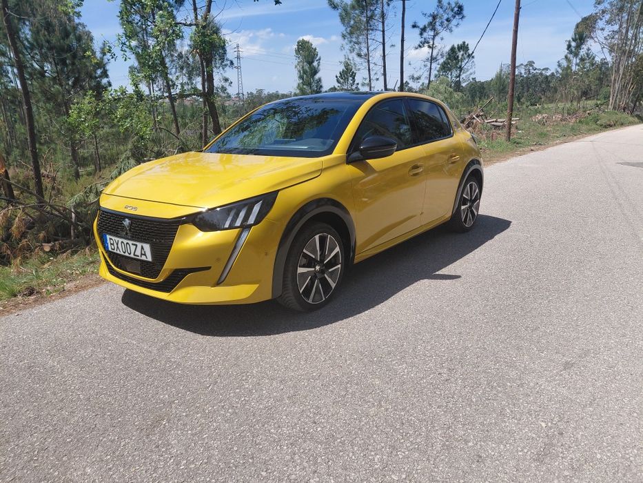 Peugeot e208 GT-line 2021.11