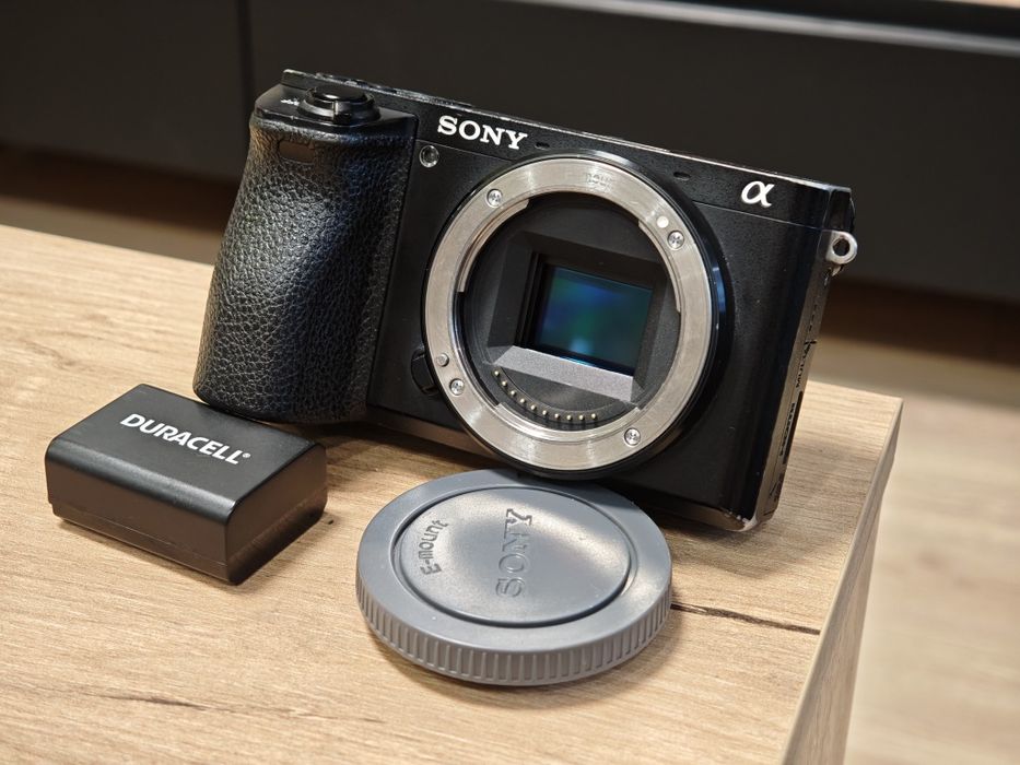 Aparat Sony A6500 body + bateria