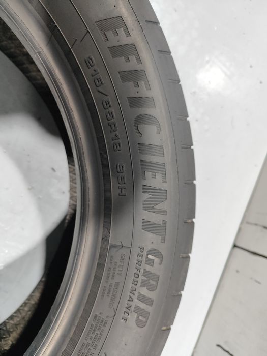 2 pneus semi novos 215-55R18 Good year - Oferta dos Portes
