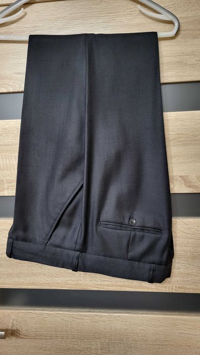 Garnitur męski czarny 176-180 /108/94