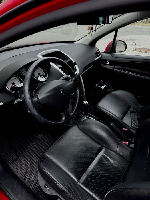 Peugeot 207 SW 1.6 бензин