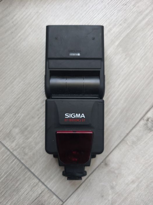 Спалах Sigma EF-610 DG ST