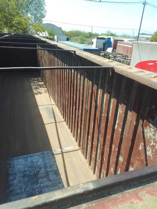 Продам прицеп,зерновоз!