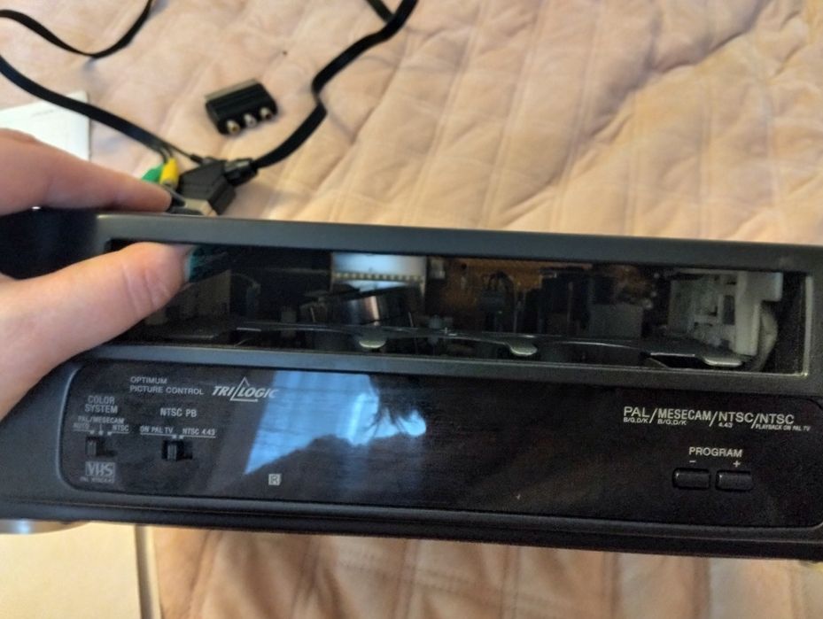 Відеомагнітофон Sony SLV-E400EE