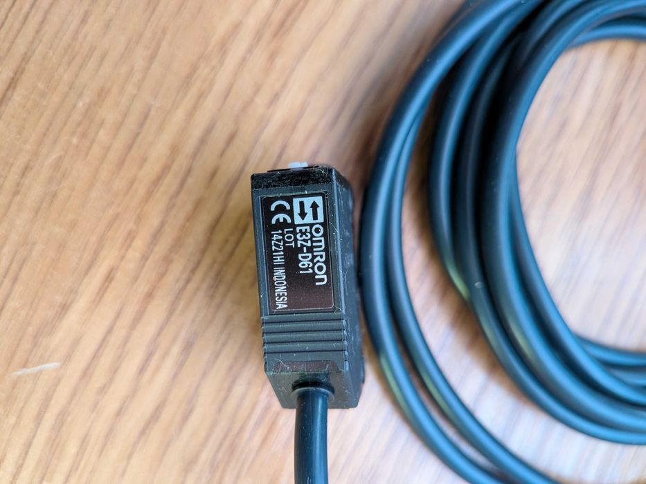 Omron E3Z-D61 Sensor