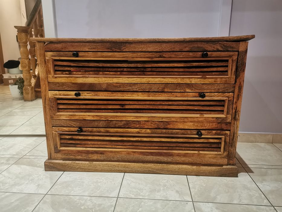 Indyjska komoda z drewna mango 105 cm szerokości