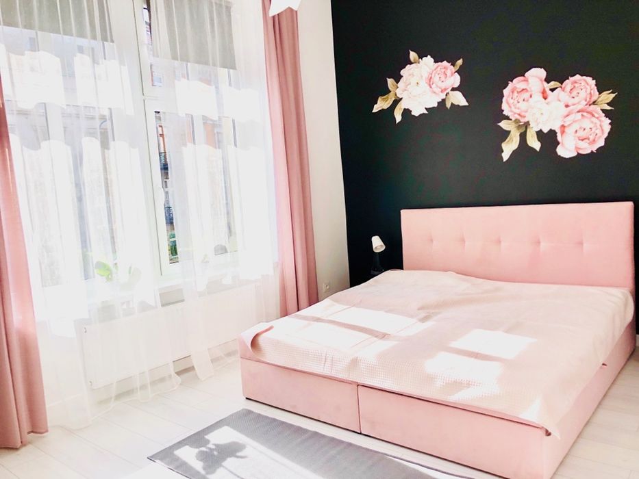 Przestronne apartament w kamienicy – blisko rynku