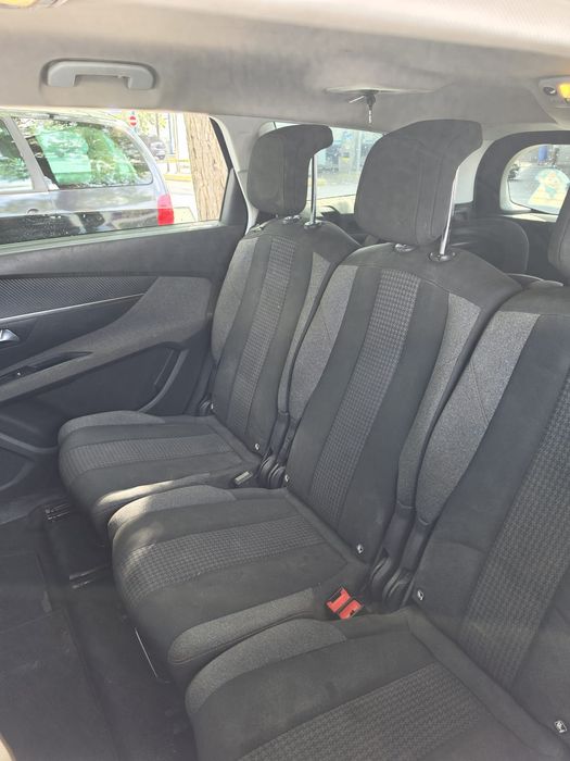Peugeot 5008 — fotografia 3